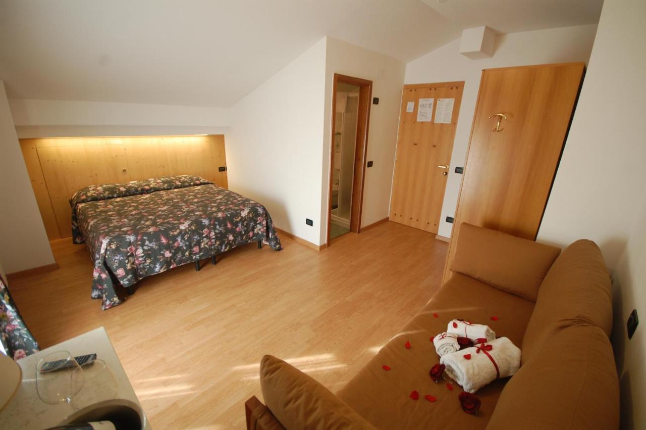 Chalet Fiocco Di Neve Pinzolo Phòng bức ảnh